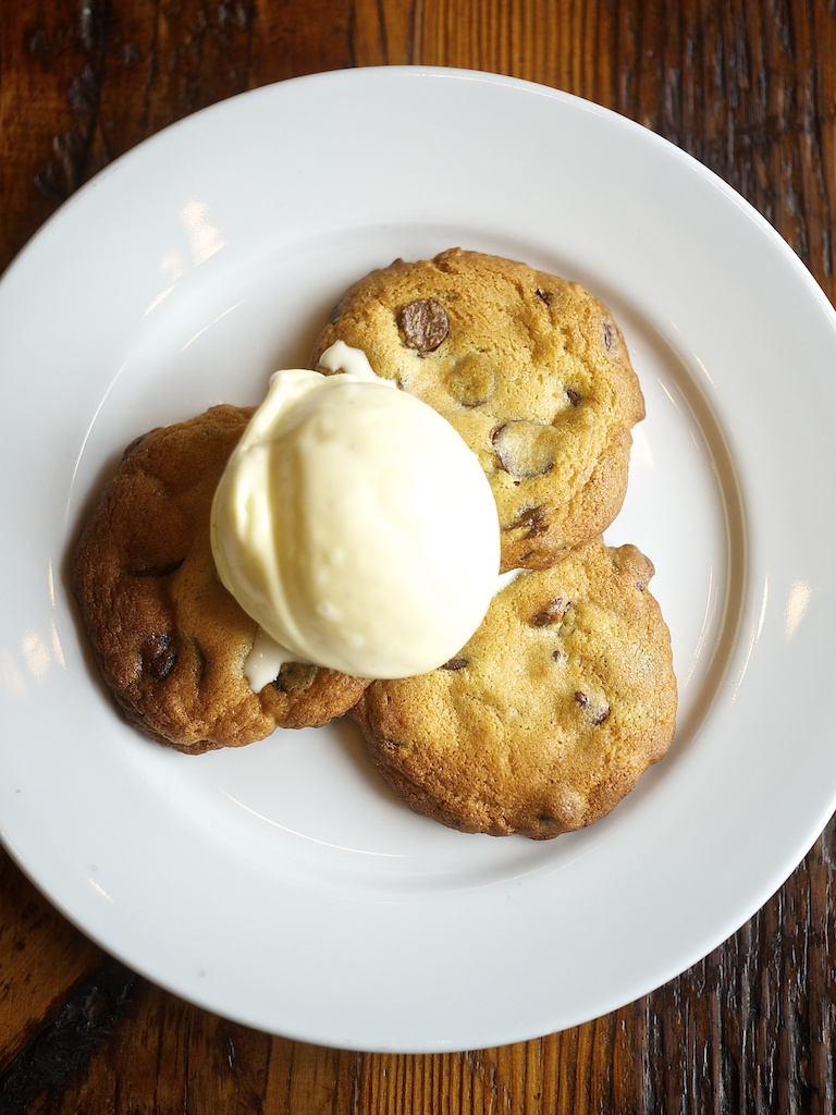 chocolate chip cookies vanilla ic.jpg